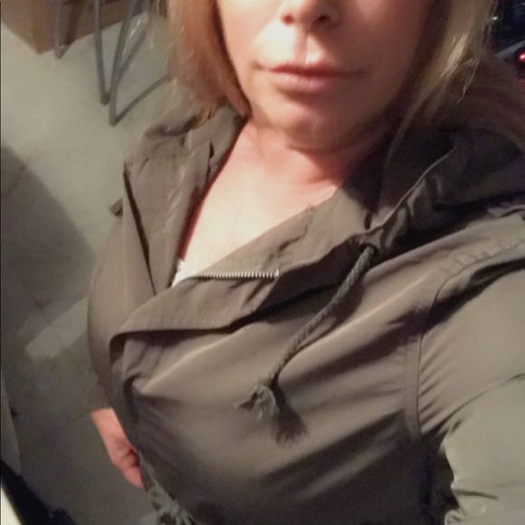 Light Jacket - Picture 3 of 9